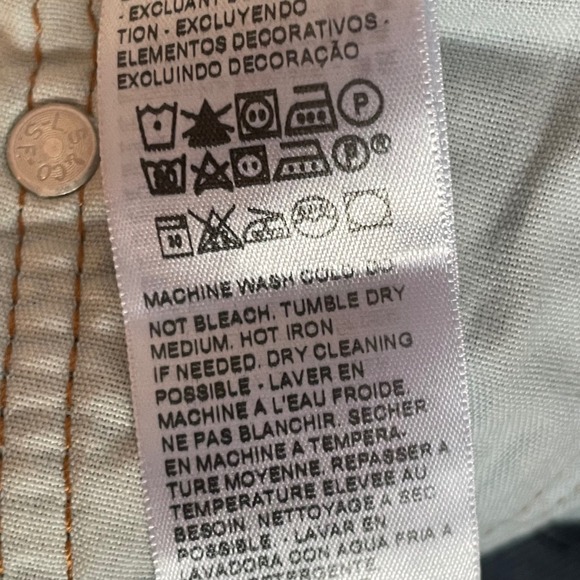 Levi's 501 Original Fit Womens Jeans Medium Wash Denim Patchwork Size 25x30 NWT - Picture 10 of 11